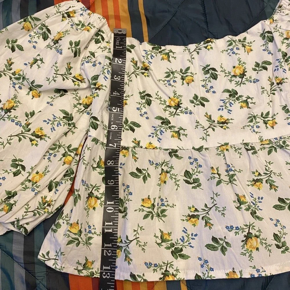 Faithfull the Brand Quincy Crop Top Large US 8 Bendita Floral Print White Puff - Picture 11 of 12